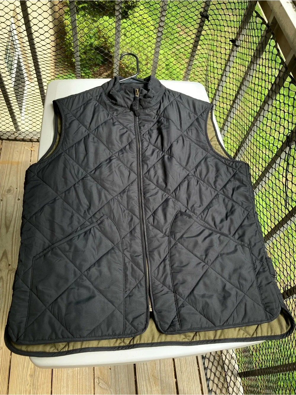 J. Crew Black Quilted Light Puffer Zip Up Vest Green Cotton Lining